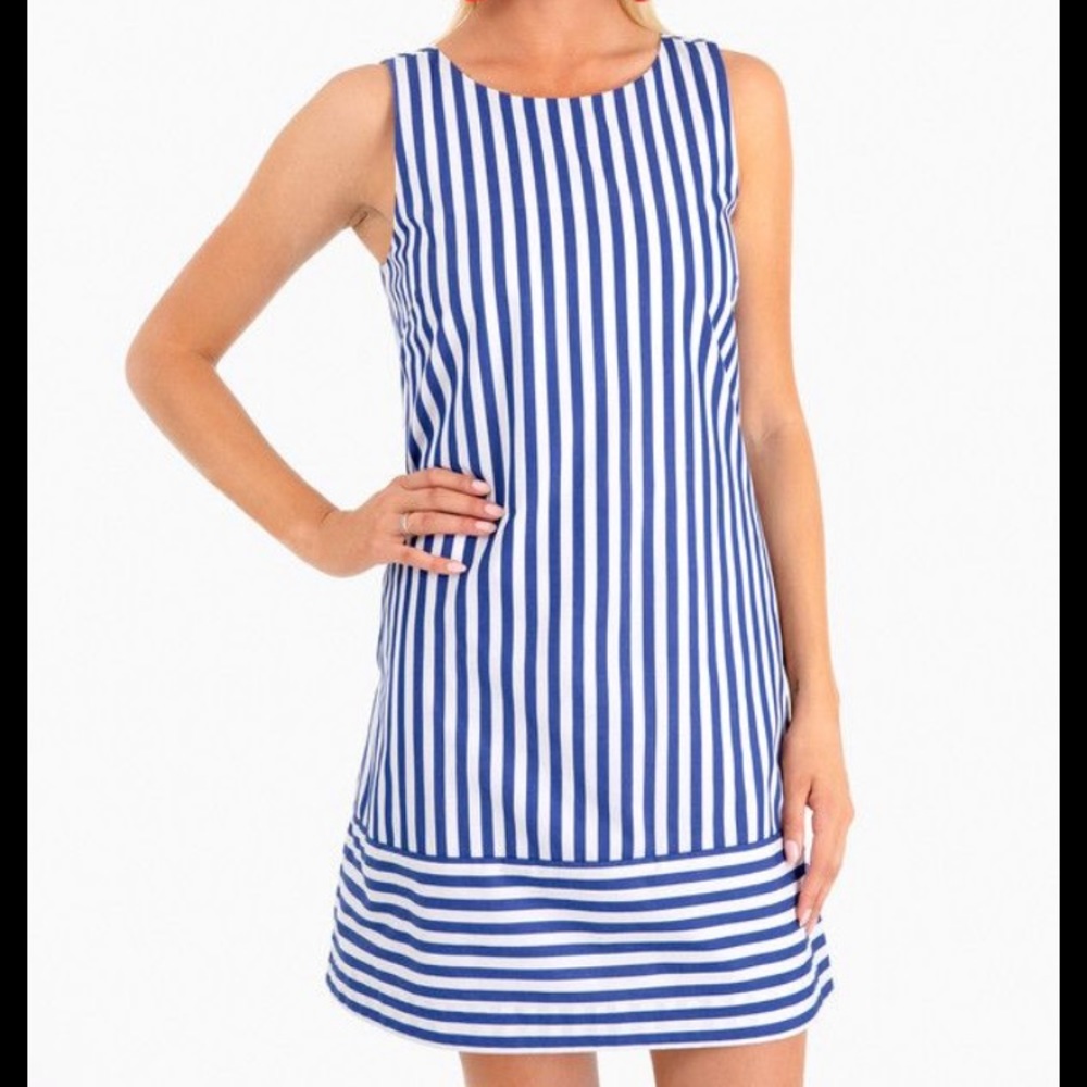 EUC VINEYARD VINES BEACHCOMBER DRESS WITH BOW BACK